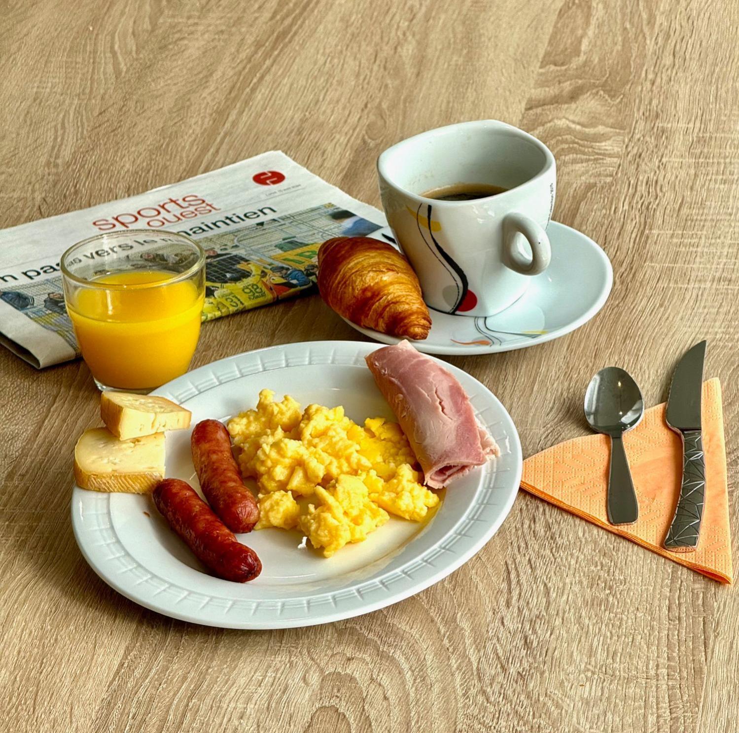 Brit Hotel Les Alizes Pornic Luaran gambar